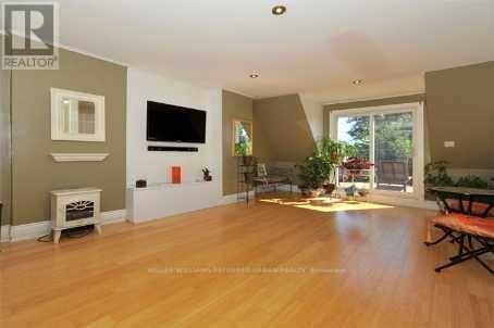 Photo - 431 Kingston Rd
