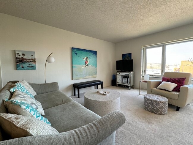 Photo - 4545 Wornall Rd Unit 1108