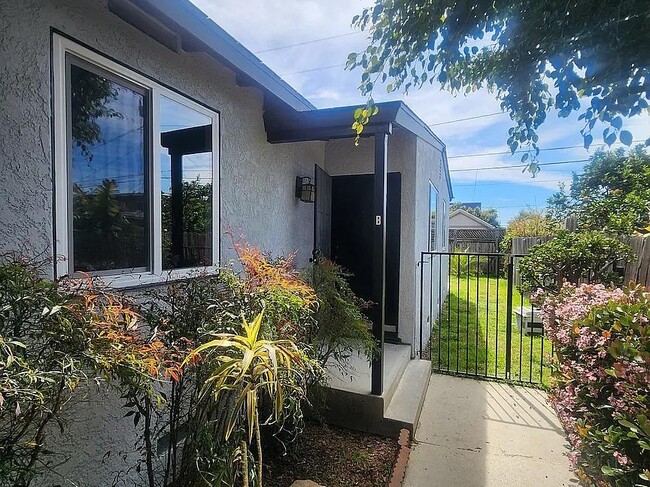 Photo - 116 E Lewis St
