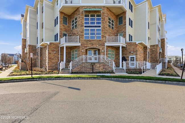 Building Photo - 33 Cooper Ave Unit 409