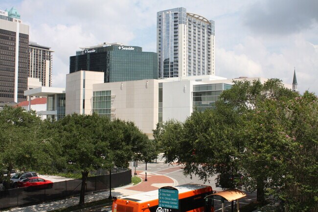 Photo - The Grande Downtown - Spacious 1 Bedroom C...