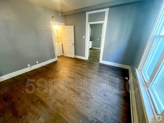 Building Photo - 406 Gray Ave Rental