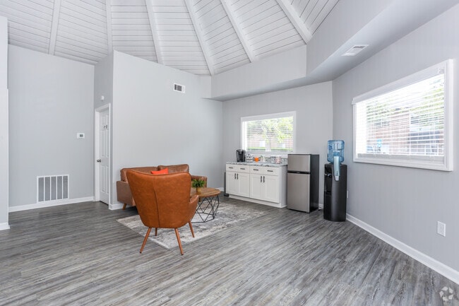 Leasing Office