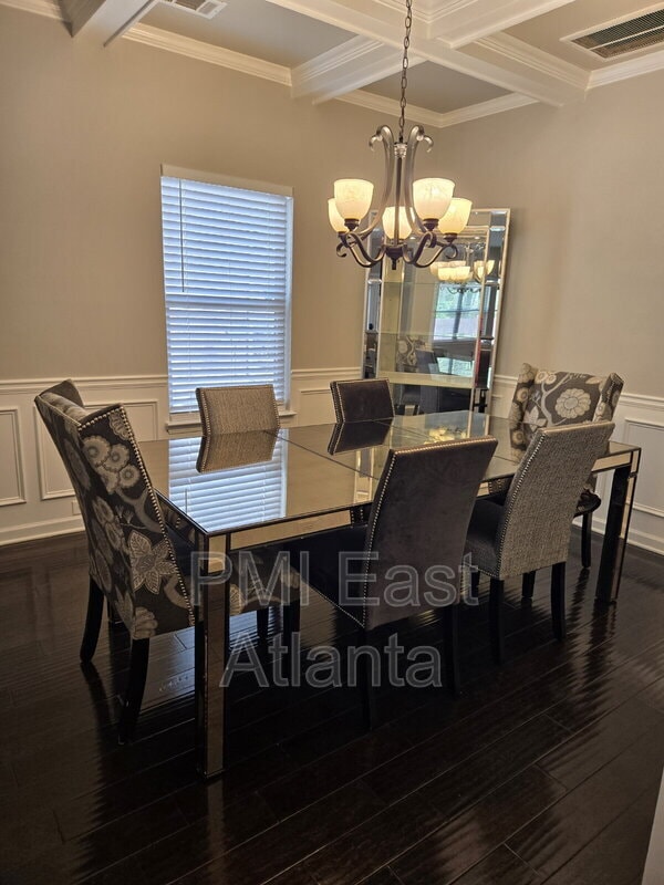 Photo - 422 Live Oak Pass