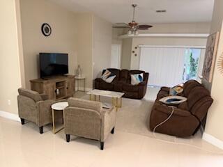 Photo - 509 N Valencia Cir SW
