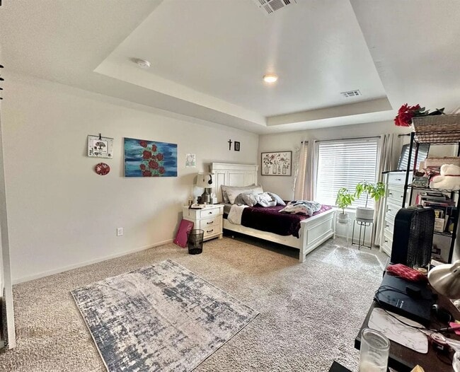 Photo - Beautiful 4 Bedroom/3 Bathroom Home