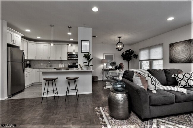 Photo - 27 Mountain Ave Unit 1