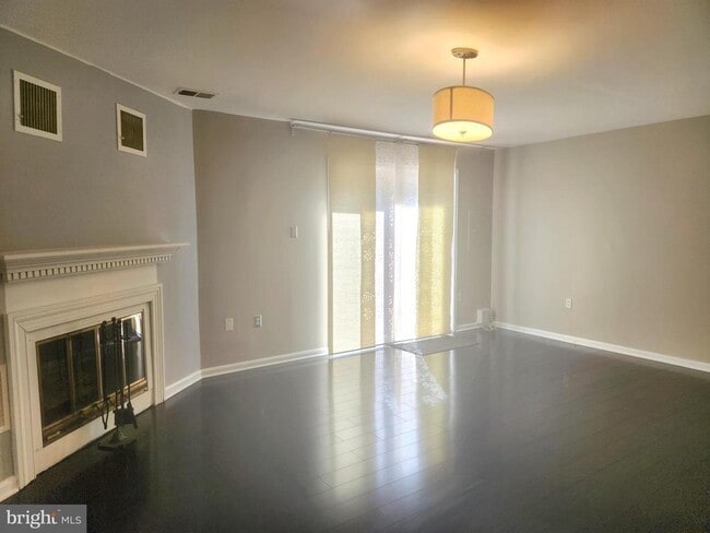 Photo - 9139 September Ln