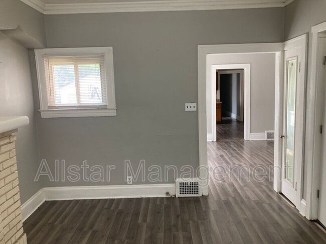 Photo - 3646 E 149th St Unit #2