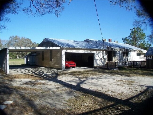 Photo - 33753 Camerton Rd