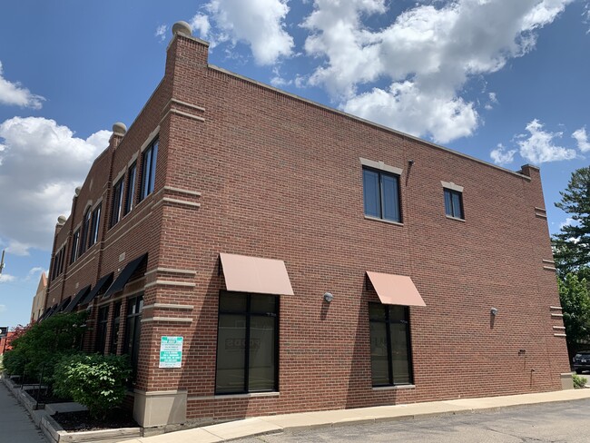 Photo - 614 E 11 Mile Rd