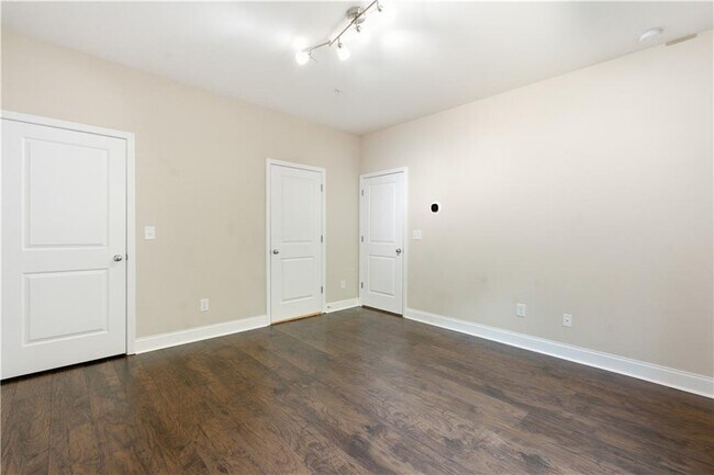 2270 Tenor Ln