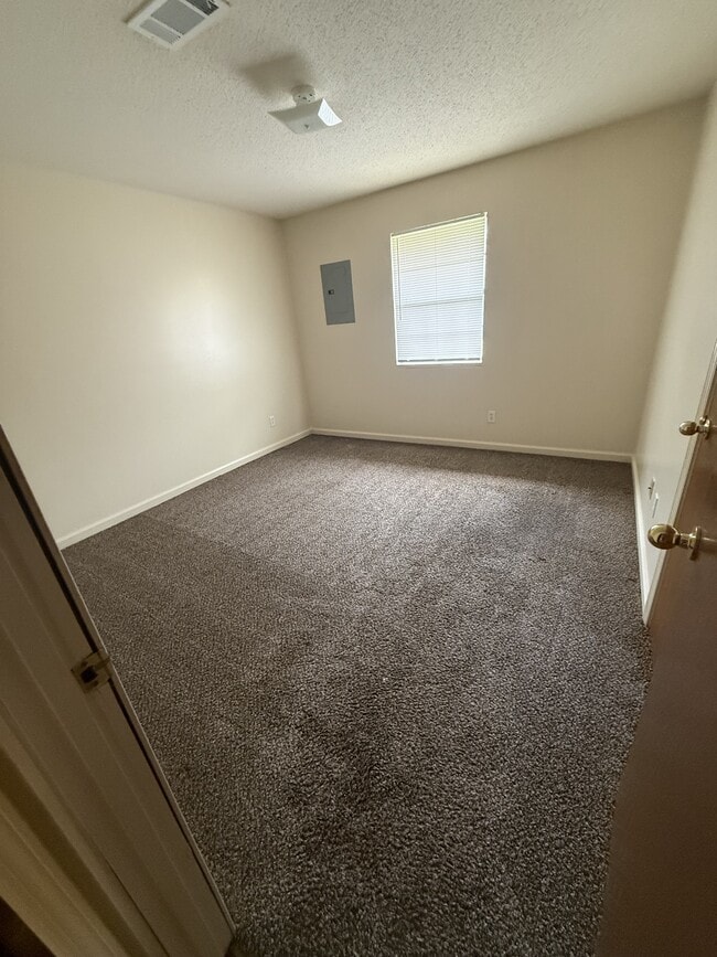 Photo - 100 A Ruth Cove