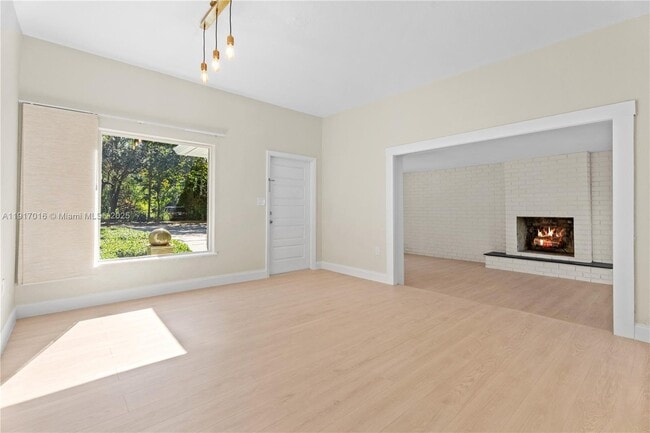 Photo - 5865 SW 48th St