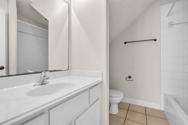 Photo - 1803 Stacy Crest