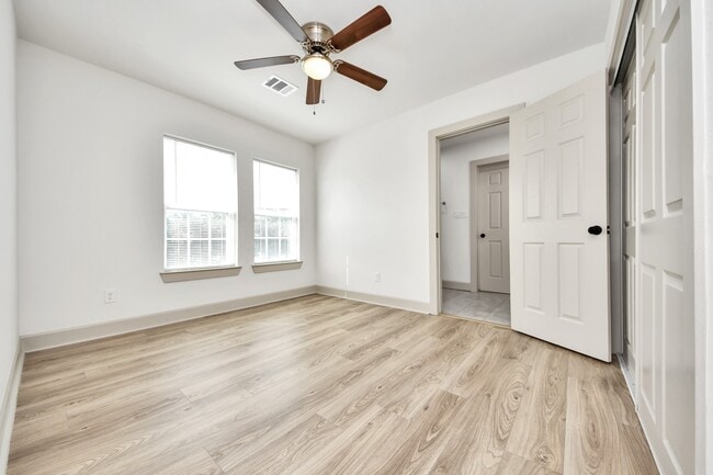 Photo - 2919 Rosedale St