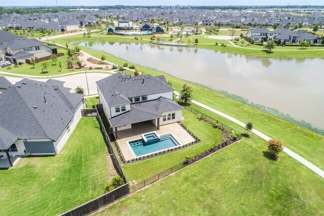 Photo - 7526 Sunny Oak Ln