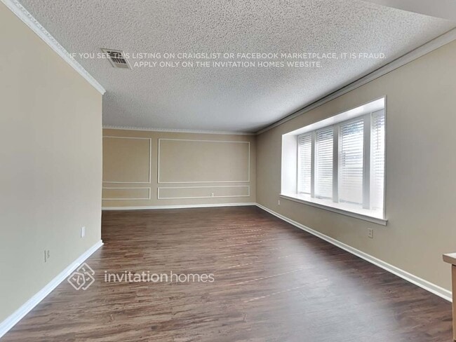 Photo - 2114 Valleycrest Dr