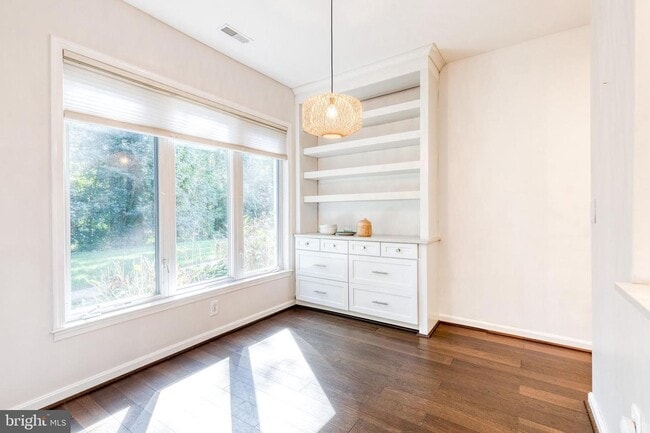 Photo - Beautifully updated 2 bed 2 bath patio-lev...