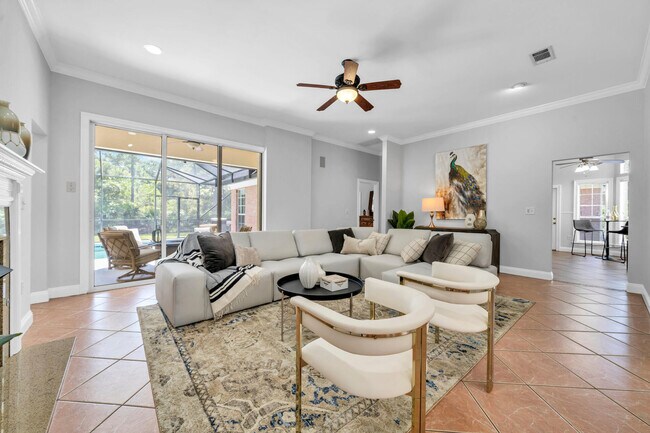 Photo - 257 Leaning Pines Loop