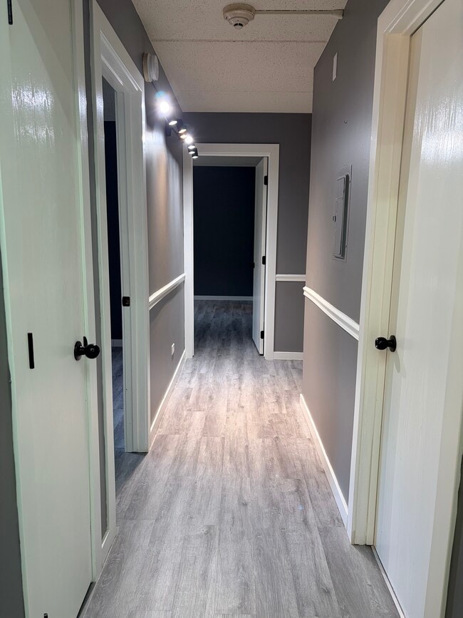 Photo - 110 Klein Creek Ct Unit 3C