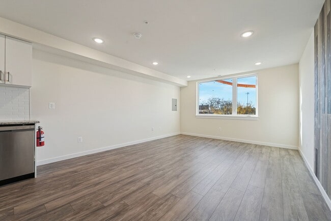 Photo - 4276 Parkside Ave Unit 2