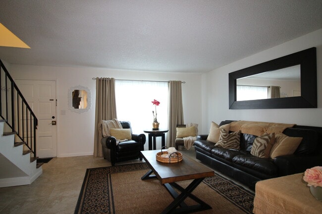 Photo - 1326 Galleon Way