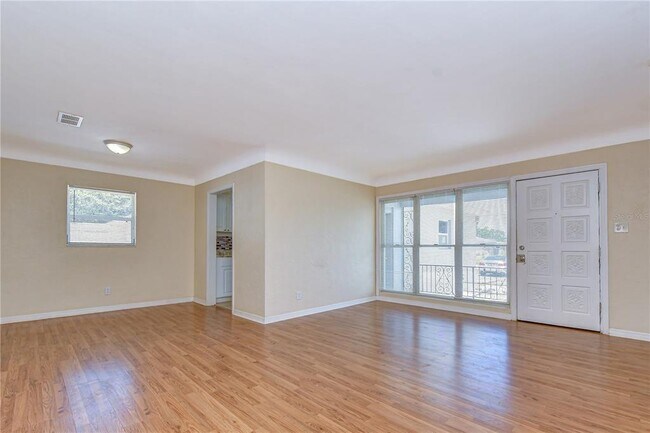 Photo - 5634 9th Ave N