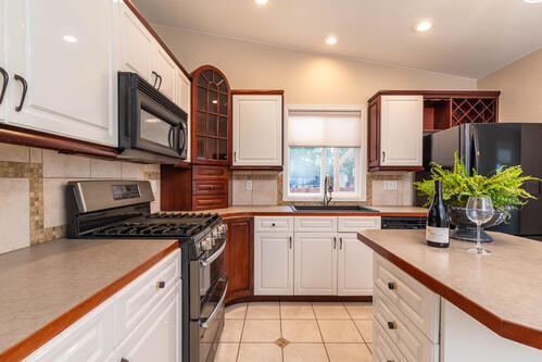 Kitchen Island - 197 Johnson Dr Townhome