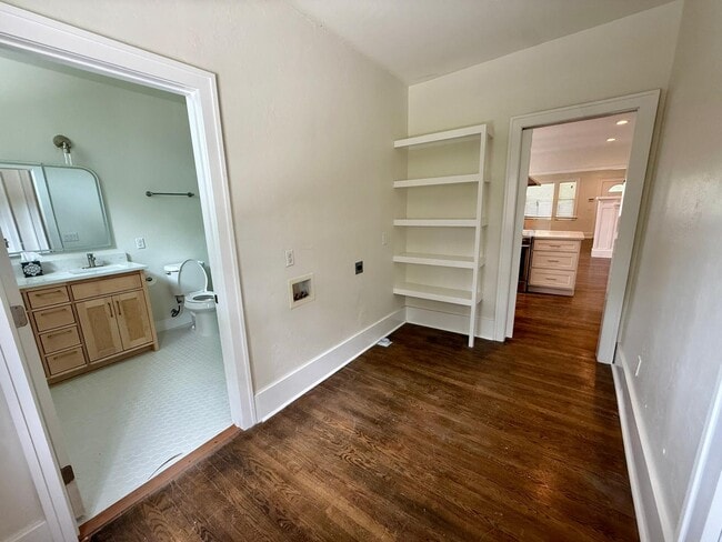 Photo - 212 NE 15th St