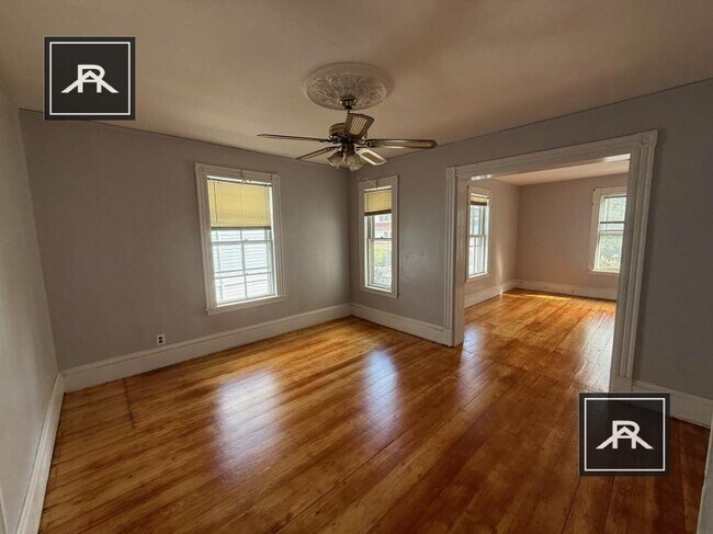 Photo - 4 bedroom in Cambridge MA 02140