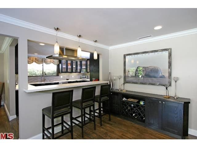 2001 Coldwater Canyon Dr