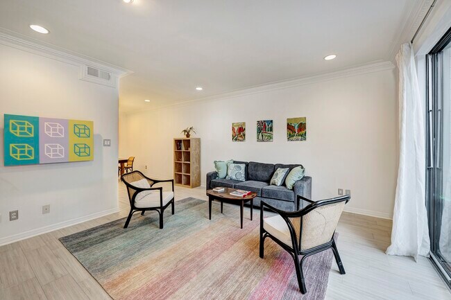 Photo - 1201 McDuffie St Unit 198