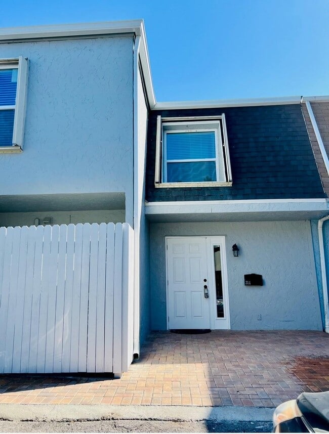 Photo - 314 Sunshine Dr