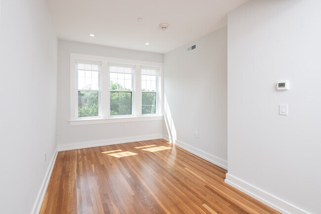 Photo - 16 Forest St Unit 43