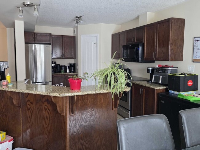 Photo - 1132 Crossfield Ave