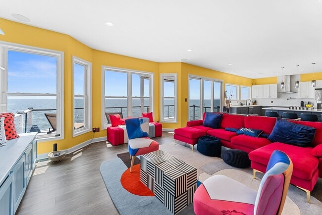 Photo - Grand View 115 Unit 1