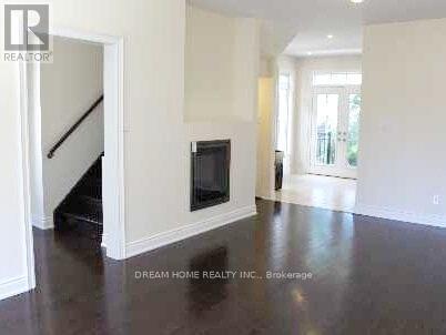 Photo - 13 Slingsby Ln