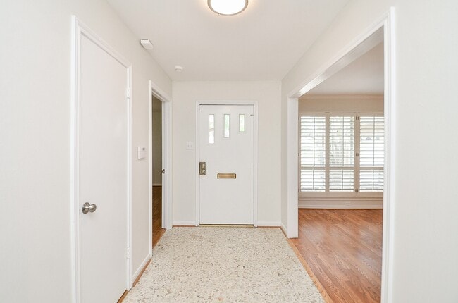 Photo - 7719 Lacy Hill Dr