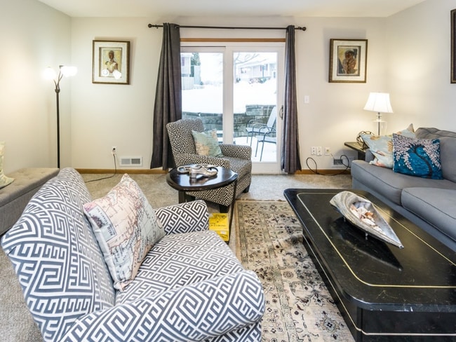 Photo - 3256 Dodd Ln