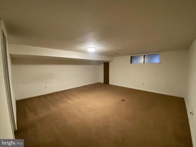 Building Photo - 99 Chatham Ct