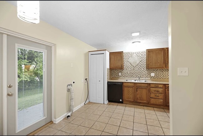Photo - 1405 Forest Ave Unit 1405