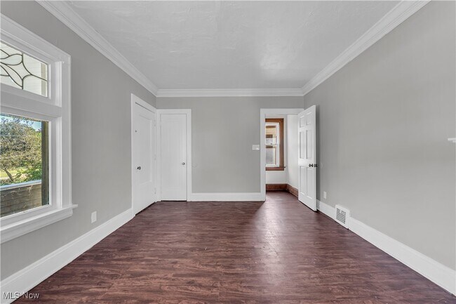 Photo - 4732 E 104th St Unidad 2/UP