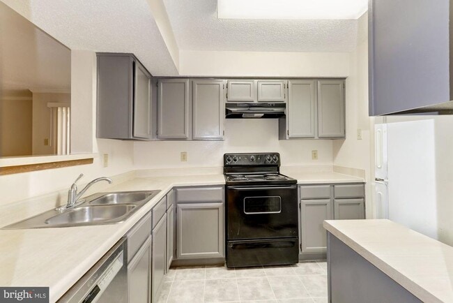 Photo - 1511 Lincoln Way Unit 104
