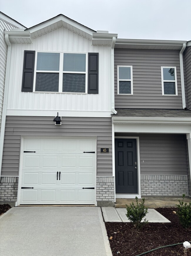 Building Photo - 45 Red Clover Dr