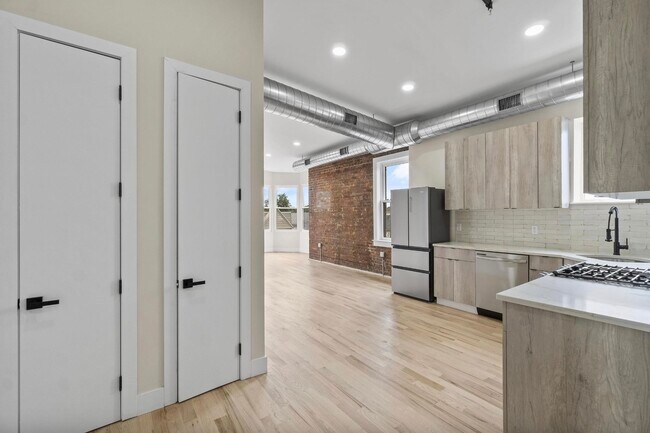 Photo - 21 W 20th St Unit 102