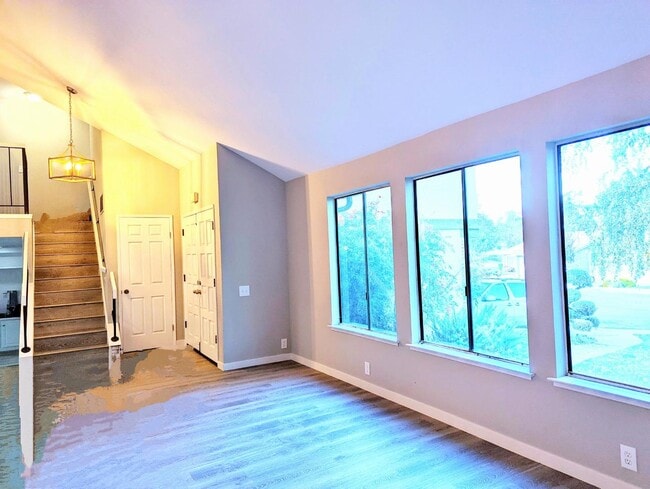 Photo - 6525 Idlewild Ct