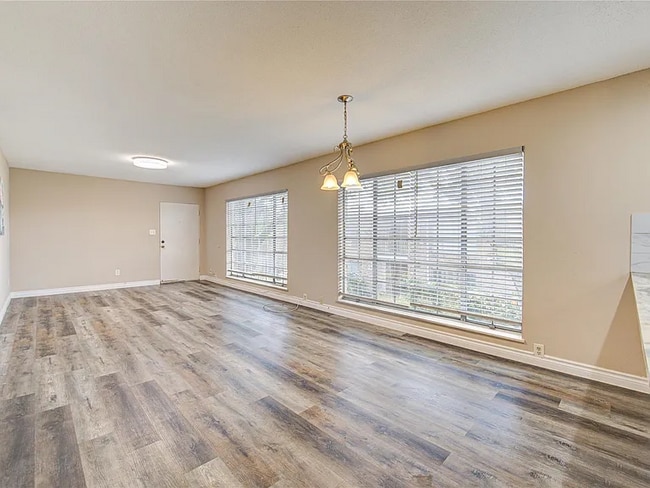 Photo - 2101 Fountain View Dr Unidad B