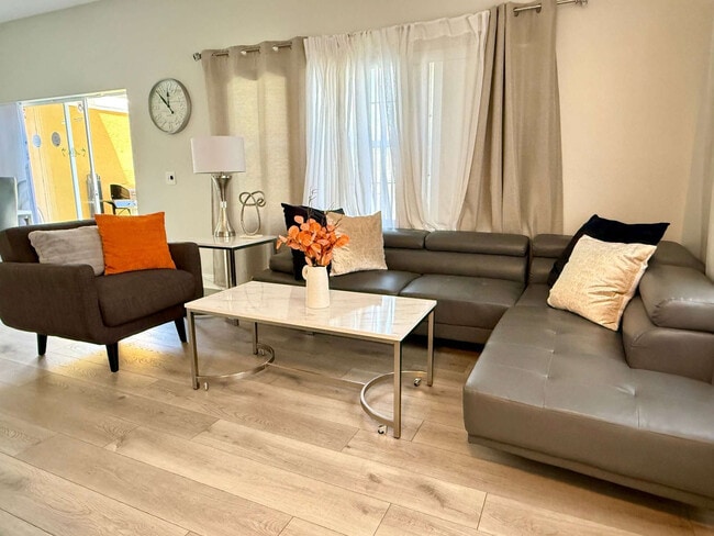 Photo - 4735 Vero Beach Pl Unidad ID1256090P