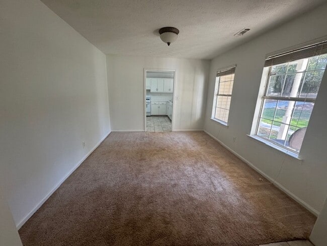 Photo - 482 S Bolee Rd